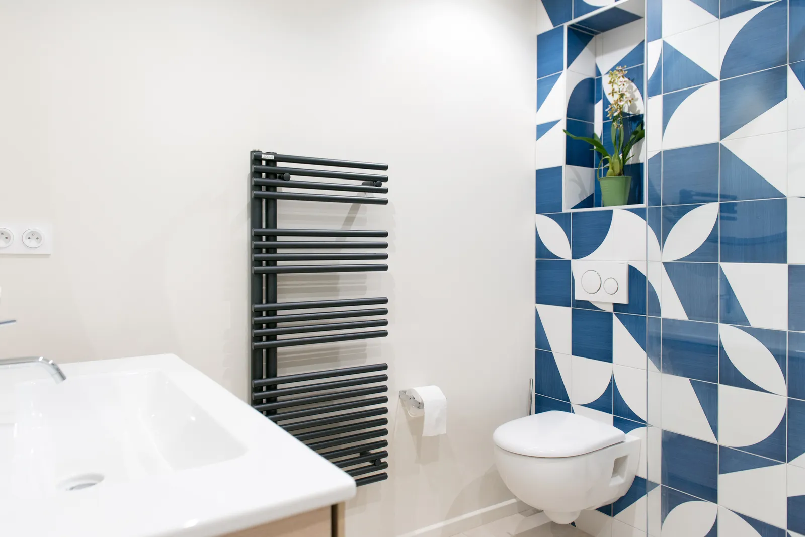 Douche accessible de plain-pied réalisée par Tendance & Vous