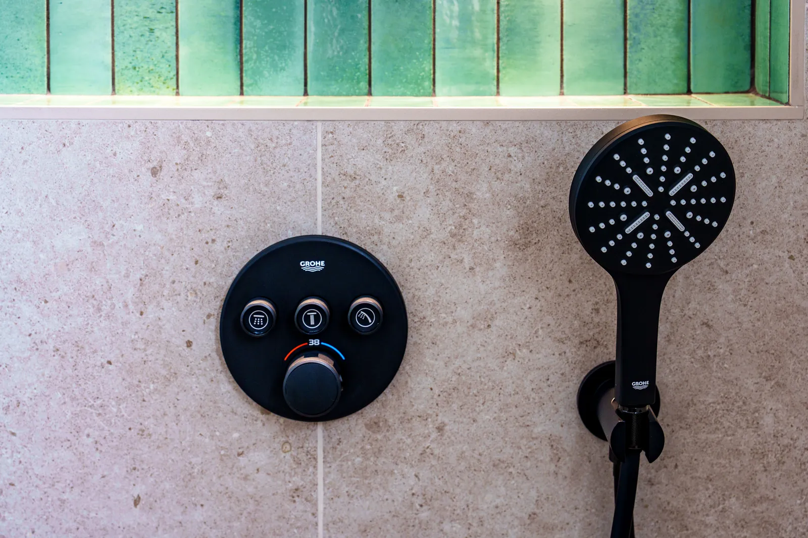 Réalisation Tendance & Vous — salle de bain contemporaine au Taillan-Médoc