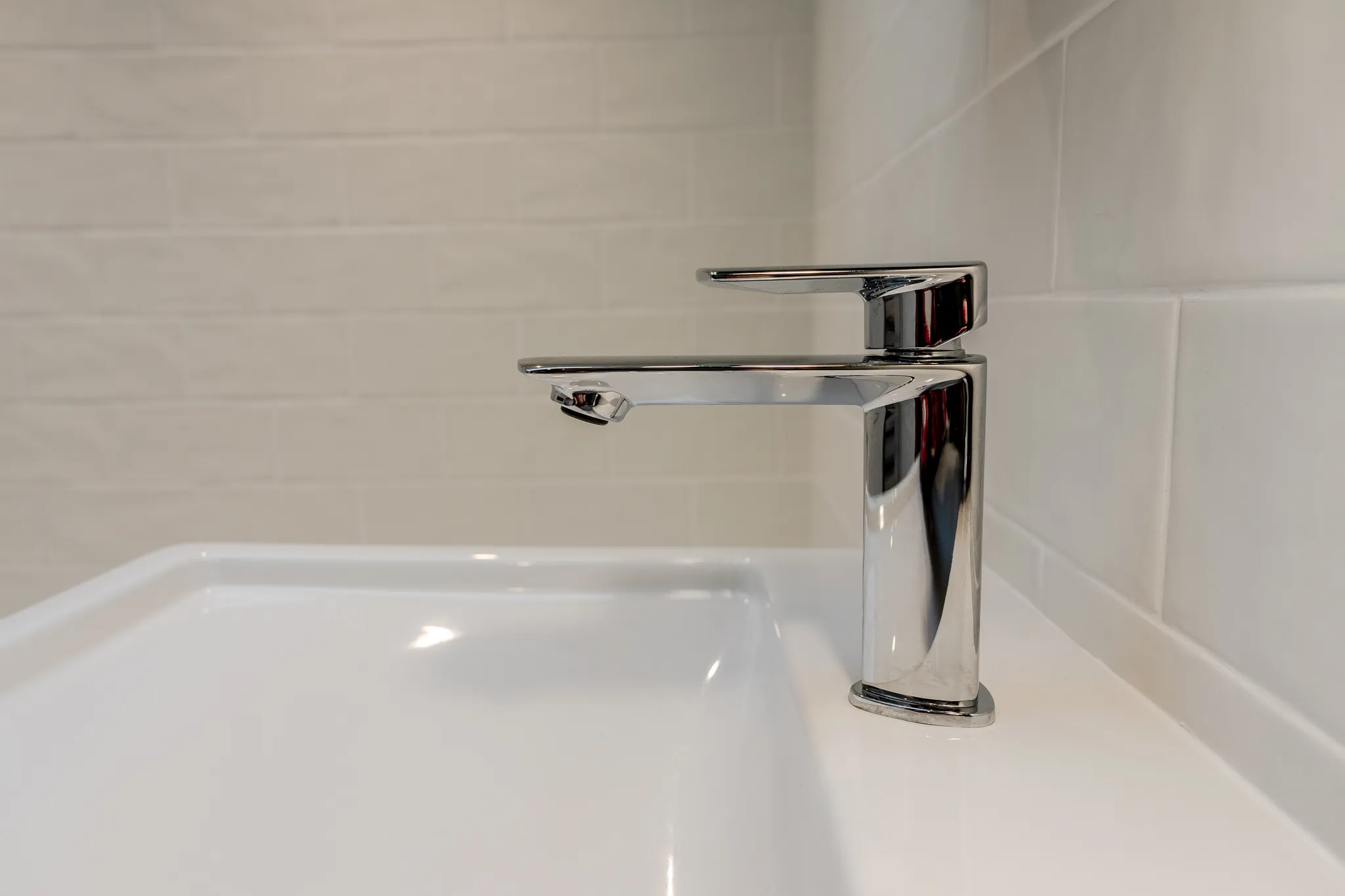 Salle de bain rénovée en appartement par Tendance & Vous à Bordeaux